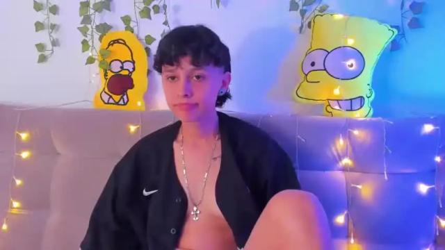Image 10 of owenfoxx1 Stream on Chaturbate on 18 months ago