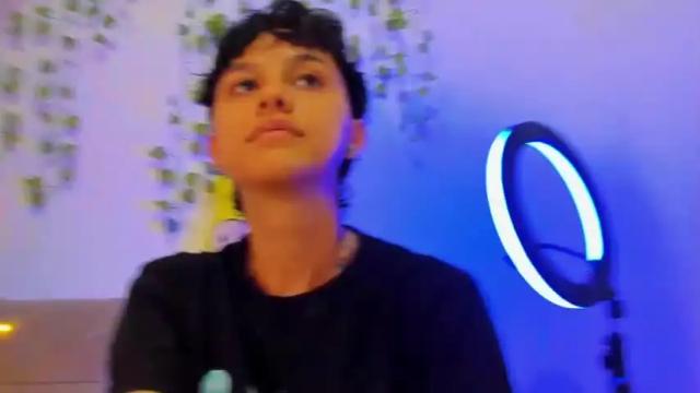 Image 3 of owenfoxx1 Stream on Chaturbate on 18 months ago