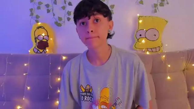 Image 2 of owenfoxx1 Stream on Chaturbate on 17 months ago