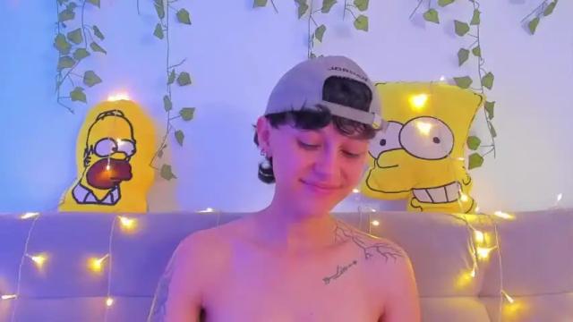 Image 12 of owenfoxx1 Stream on Chaturbate on 17 months ago