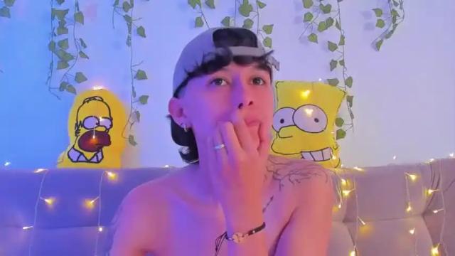 Image 6 of owenfoxx1 Stream on Chaturbate on 17 months ago