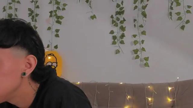 Image 12 of owenfoxx1 Stream on Chaturbate on 17 months ago