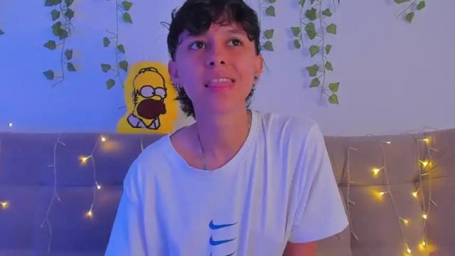Image 3 of owenfoxx1 Stream on Chaturbate on 17 months ago