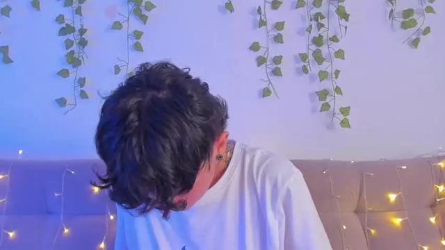 Thumbnail 3, owenfoxx1's Stream at Chaturbate, 17 months ago