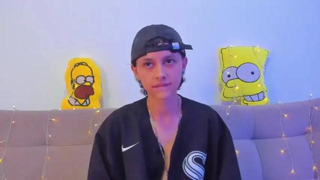 Image 10 of owenfoxx1 Stream on Chaturbate on 16 months ago