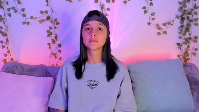 Image 2 of owenfoxx1 Stream on Chaturbate on 7 months ago