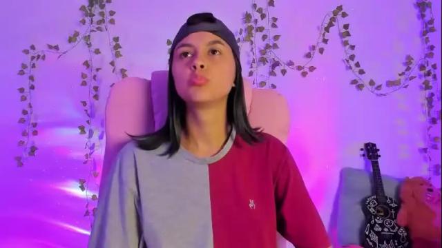 Image 7 of owenfoxx1 Stream on Chaturbate on 6 months ago