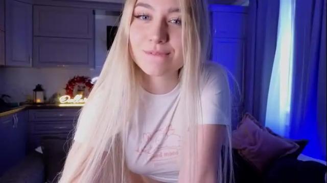 Image 12 of owlluree Stream on Chaturbate on 7 months ago