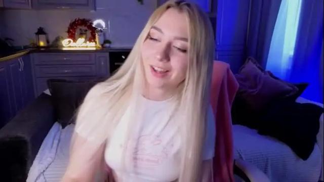 Image 2 of owlluree Stream on Chaturbate on 7 months ago