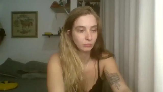 Image 12 of oxeniki14 Stream on Chaturbate on 11 days ago
