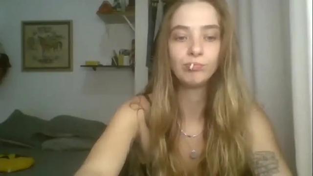 Image 2 of oxeniki14 Stream on Chaturbate on 11 days ago