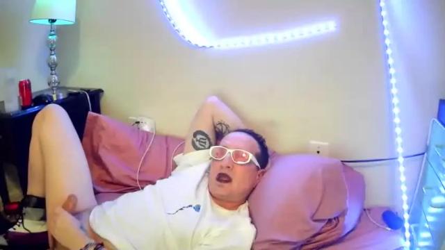 Image 7 of ozonenever Stream on Chaturbate on 17 months ago