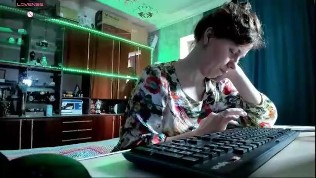 Image 10 of pa1e_pr1ncess Stream on Chaturbate on 1 month ago