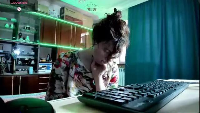 Image 6 of pa1e_pr1ncess Stream on Chaturbate on 1 month ago