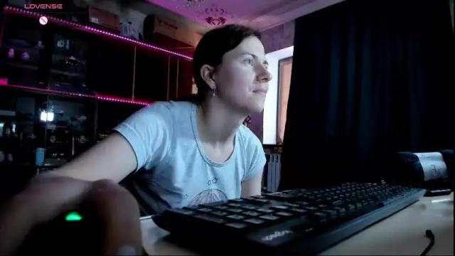 Image 7 of pa1e_pr1ncess Stream on Chaturbate on 1 month ago
