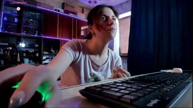 Image 3 of pa1e_pr1ncess Stream on Chaturbate on 1 month ago