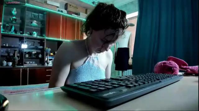 Image 8 of pa1e_pr1ncess Stream on Chaturbate on 29 days ago
