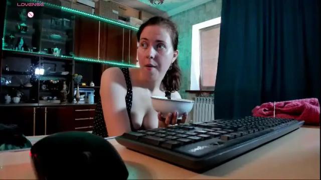 Image 4 of pa1e_pr1ncess Stream on Chaturbate on 26 days ago