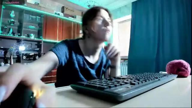Image 7 of pa1e_pr1ncess Stream on Chaturbate on 24 days ago