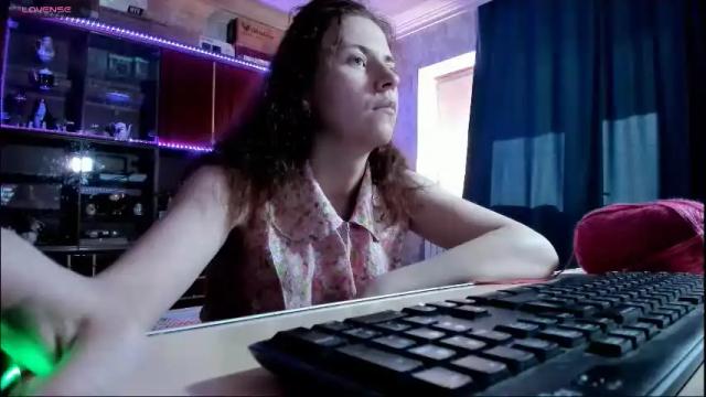 Image 10 of pa1e_pr1ncess Stream on Chaturbate on 20 days ago