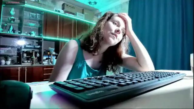 Image 12 of pa1e_pr1ncess Stream on Chaturbate on 15 days ago