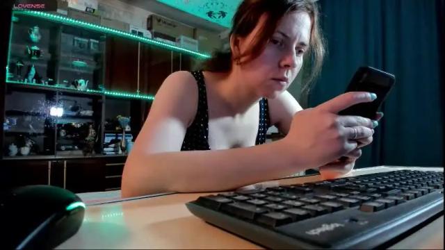 Image 6 of pa1e_pr1ncess Stream on Chaturbate on 12 days ago