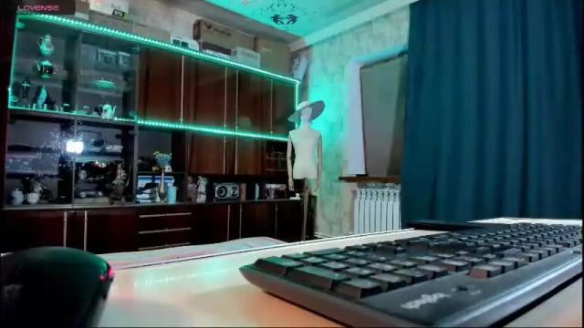 Image 8 of pa1e_pr1ncess Stream on Chaturbate on 12 days ago