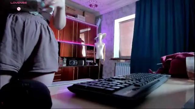 Image 12 of pa1e_pr1ncess Stream on Chaturbate on 10 days ago