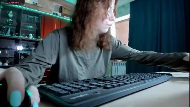 Image 2 of pa1e_pr1ncess Stream on Chaturbate on 2 days ago