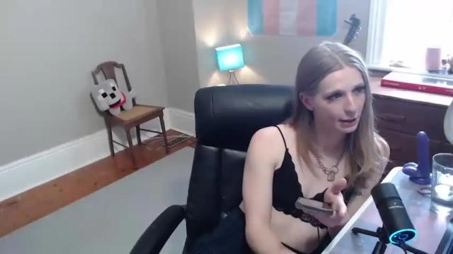 Image 12 of paigewright Stream on Chaturbate on 8 months ago