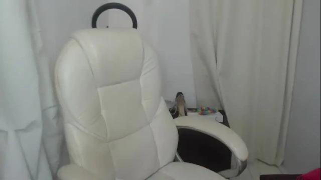 Image 3 of paiper_halliwey_ Stream on Chaturbate on 2 months ago