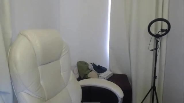 Image 4 of paiper_halliwey_ Stream on Chaturbate on 1 month ago