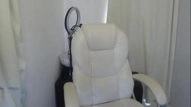 Image 2 of paiper_halliwey_ Stream on Chaturbate on 1 month ago