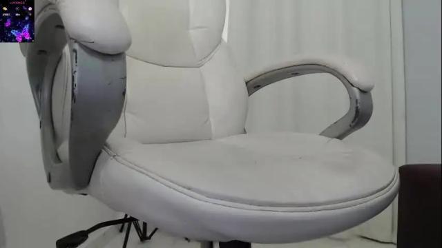 Image 10 of paiper_halliwey_ Stream on Chaturbate on 20 days ago