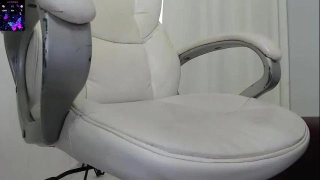 Image 12 of paiperhalliwey Stream on Chaturbate on 19 days ago