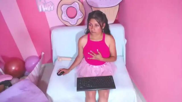 Image 8 of pamela_foxx20 Stream on Chaturbate on 18 months ago