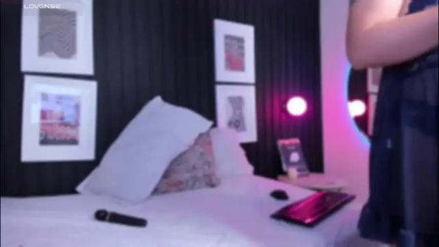 Image 2 of pamela_johnsonn Stream on Chaturbate on 1 month ago