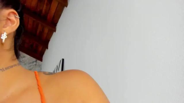 Image 3 of pamela_moreno Stream on Chaturbate on 13 months ago