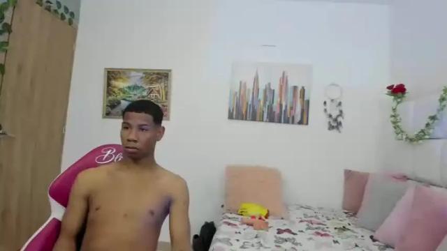 Image 7 of pamela_n_michael Stream on Chaturbate on 16 months ago