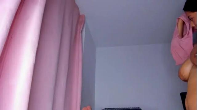 Image 10 of pamela_trouble Stream on Chaturbate on 3 months ago