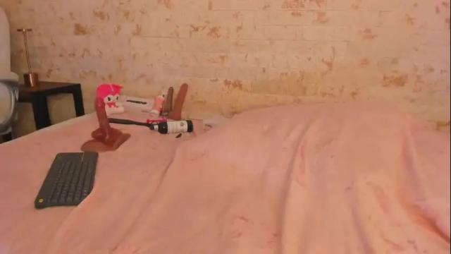 Image 3 of pamela_west Stream on Chaturbate on 1 month ago
