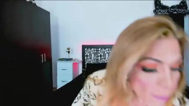 Image 7 of pamelaamilf_ Stream on Chaturbate on 19 months ago