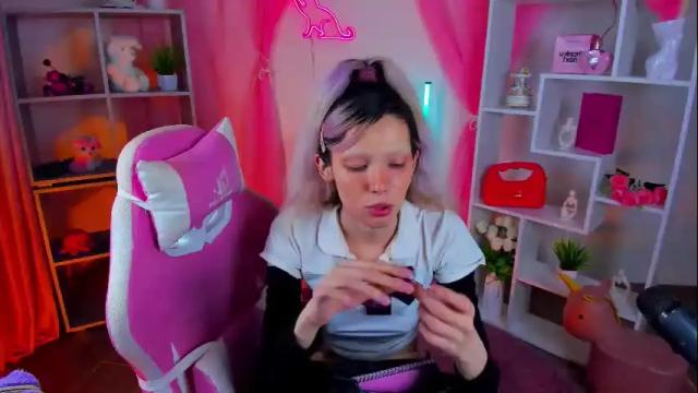 Image 2 of pamelamydreamys Stream on Chaturbate on 1 month ago