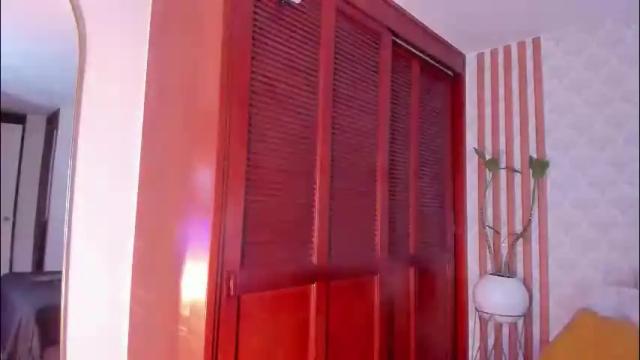 Image 7 of pamelareal Stream on Chaturbate on 3 months ago