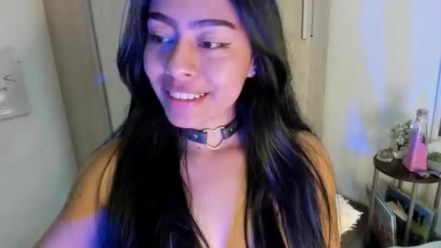 Image 12 of pamella_vega Stream on Chaturbate on 16 months ago