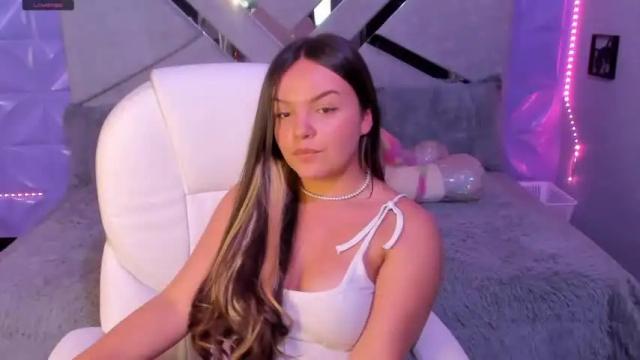 Image 4 of pamellaa_ Stream on Chaturbate on 19 months ago
