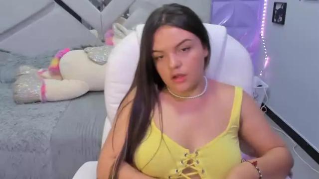Image 11 of pamellaa_ Stream on Chaturbate on 19 months ago