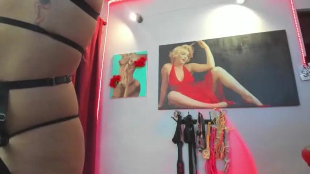 Image 11 of pandora_beker Stream on Chaturbate on 15 months ago