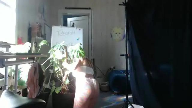 Image 3 of pantiesofthefae Stream on Chaturbate on 4 days ago