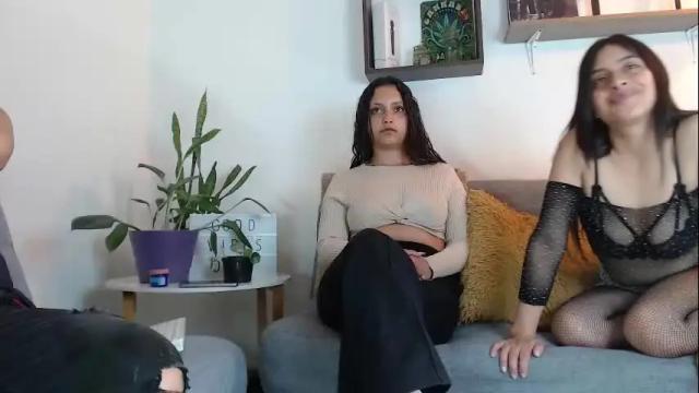 Image 3 of pantyhose_xxx_ Stream on Chaturbate on 2 months ago
